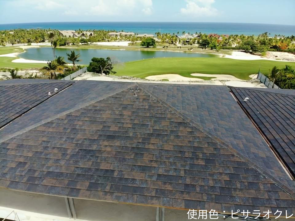 軽量で優れた耐久性と洗練されたデザインが魅力、屋根材